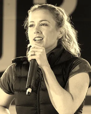 Iliza Shlesinger