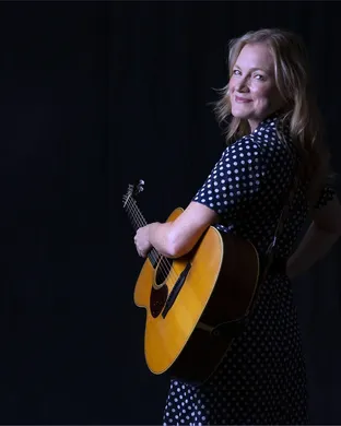 Kelly Willis Austin